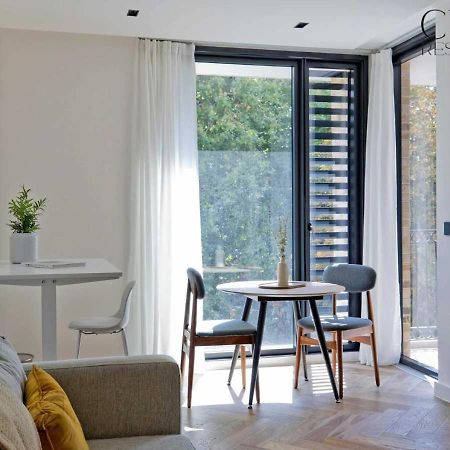 Elegant Apartments Kensington With Private Balcony London Eksteriør bilde